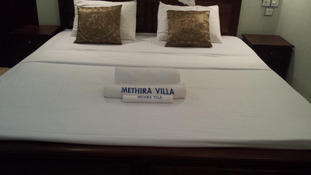 Methira Villa 알루스가마 외부 사진